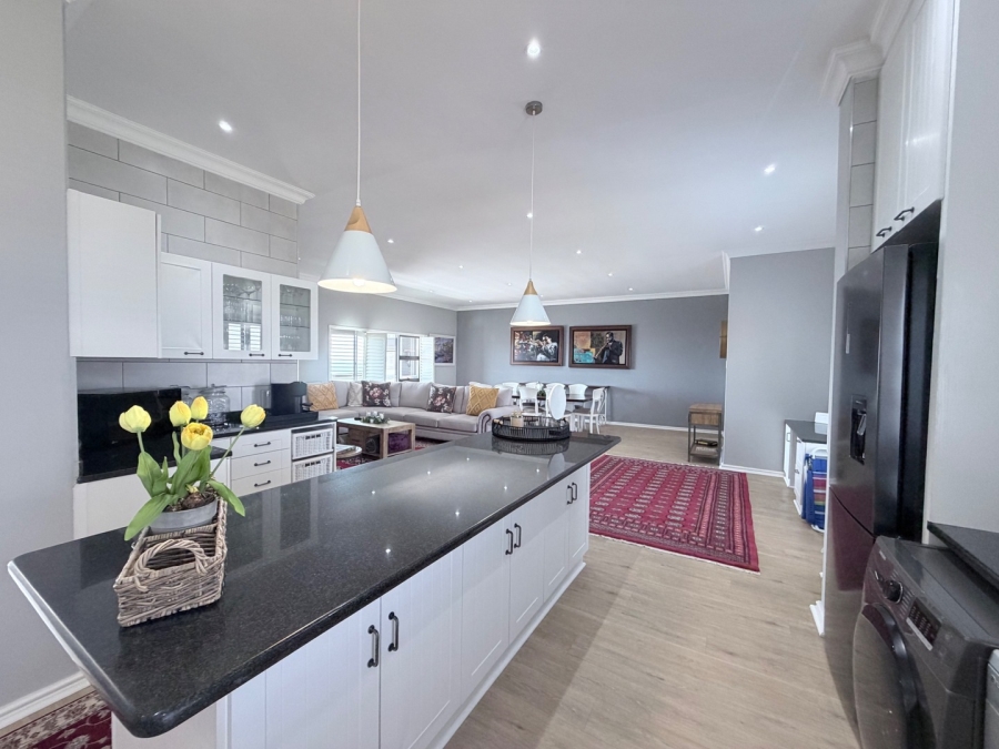 3 Bedroom Property for Sale in Big Bay Western Cape